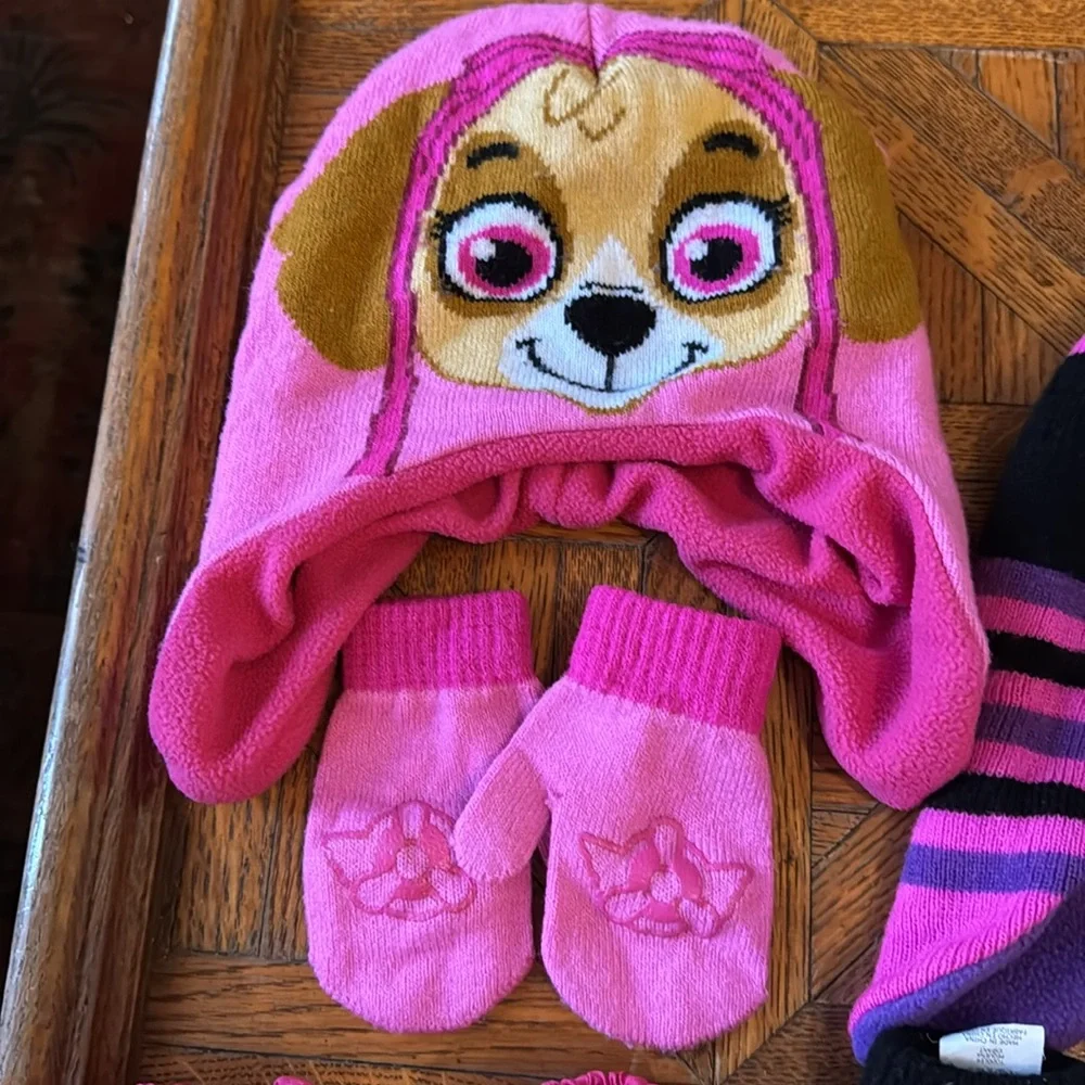 Little girls winter hat and gloves lot - Picture 2 of 15